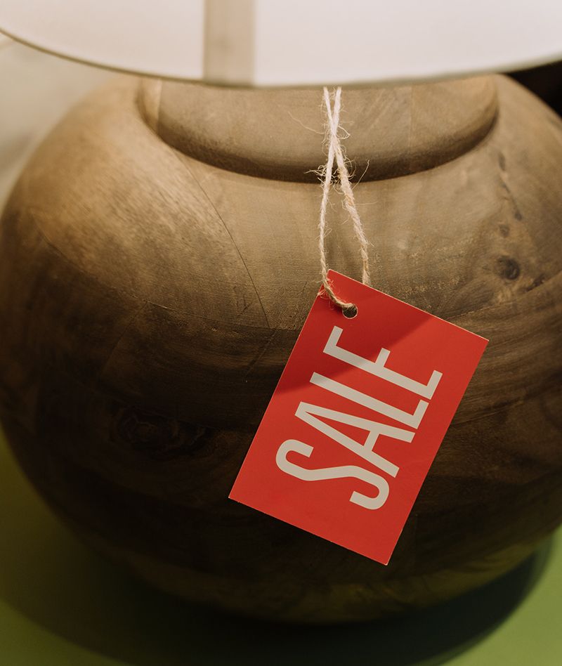 Black friday sale hang tag hanged on a lamp.