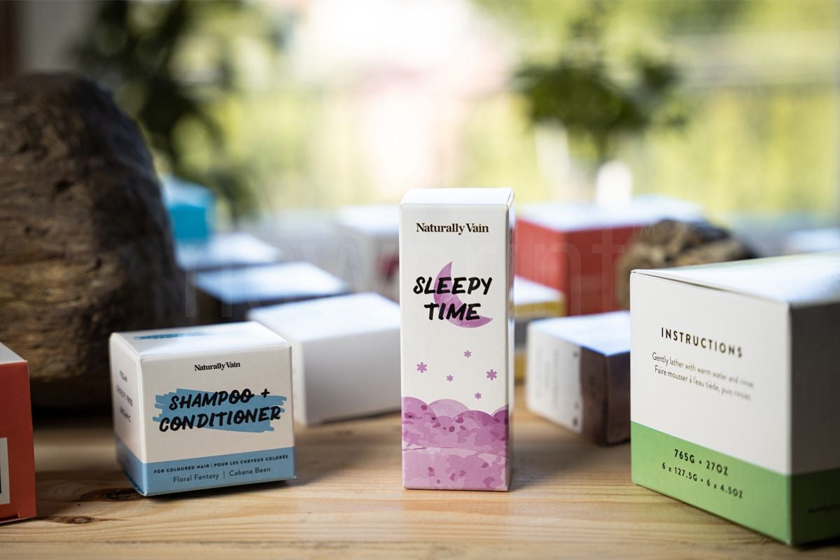 Best Cosmetic Product Packaging Ideas-Best cosmetic packaging ideas from Naturaly Vain with three boxes in the focus