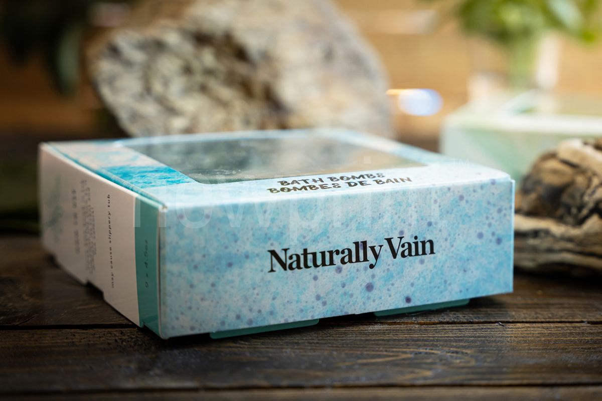Best Cosmetic Product Packaging Ideas-Closed reft box for bath bombs from Naturally Vain