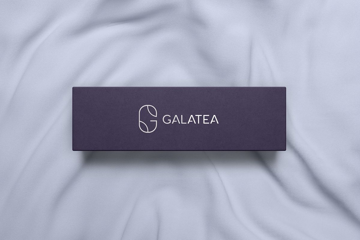 Jewelry Packaging Ideas-Rectagonal dark blue custom jewelry box packaging with silver logo
