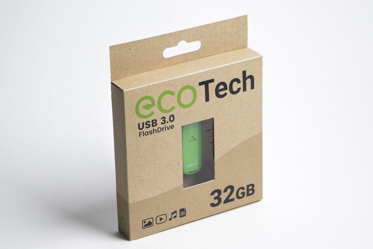 Front of the usb box with visible usb and sustainable packaging design