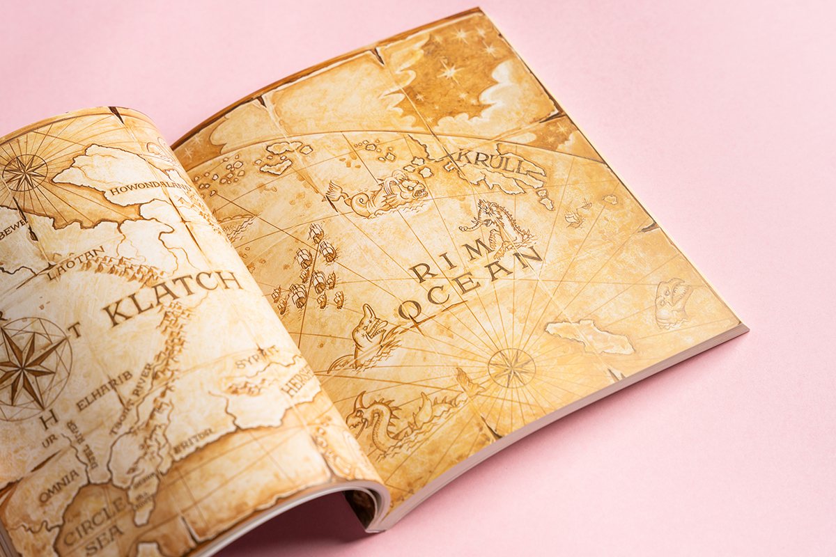 Beautiful book editions – The Last Hero by Terry Pratchett inside pages.